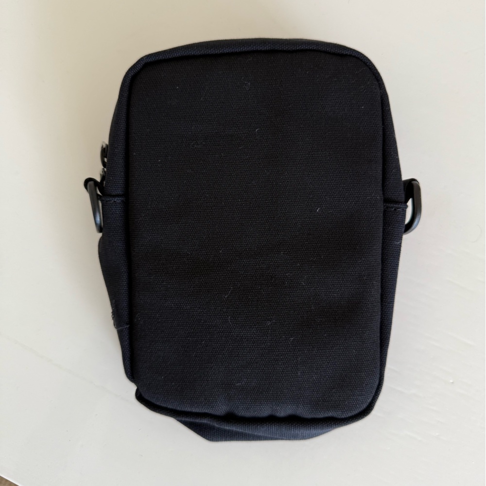 Anaheim Ducks Black Crossbody Bag - Picture 2 of 4